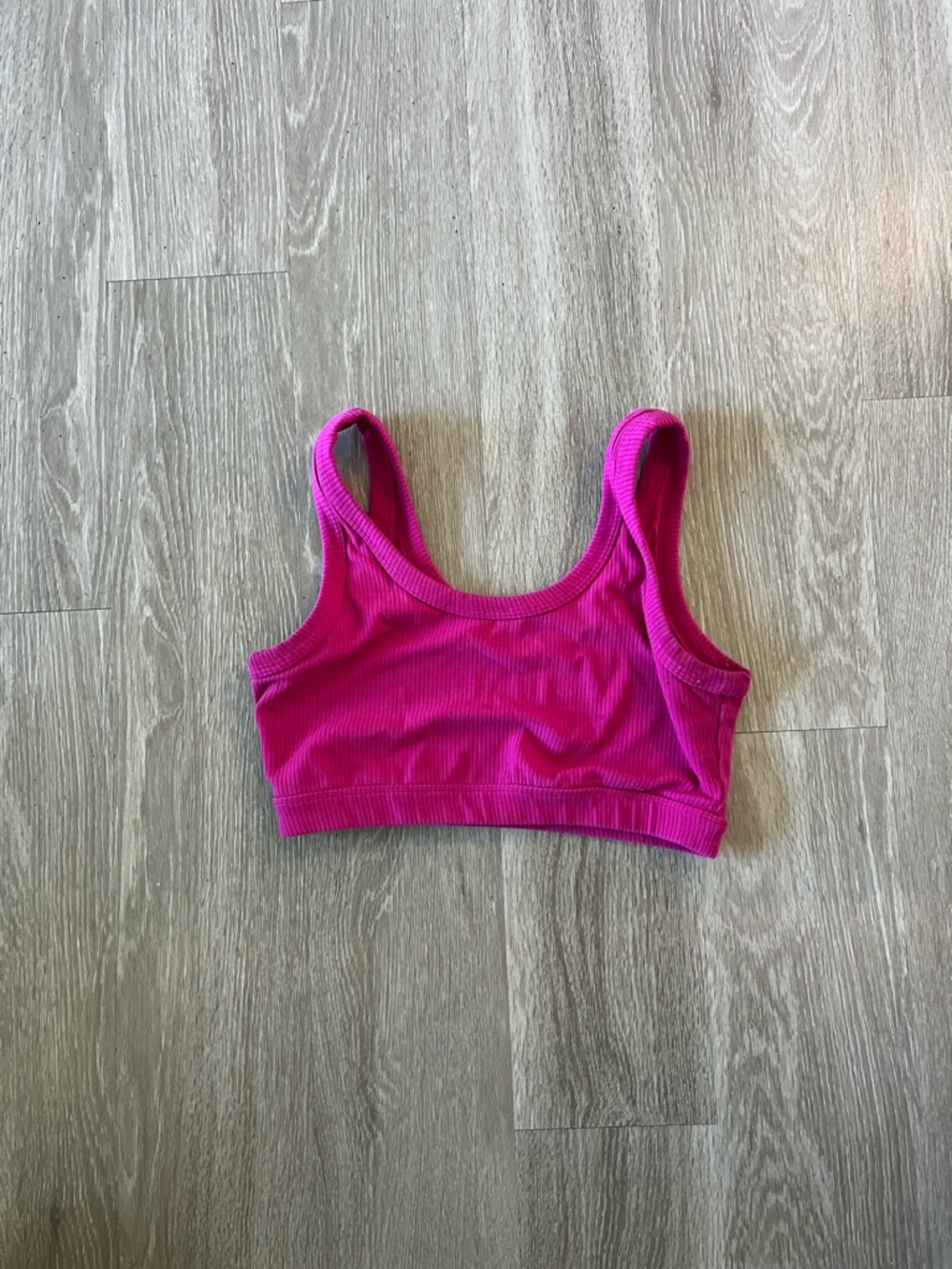 ALO Yoga Fuchsia Ribbed Scoop Neck Sports Bra